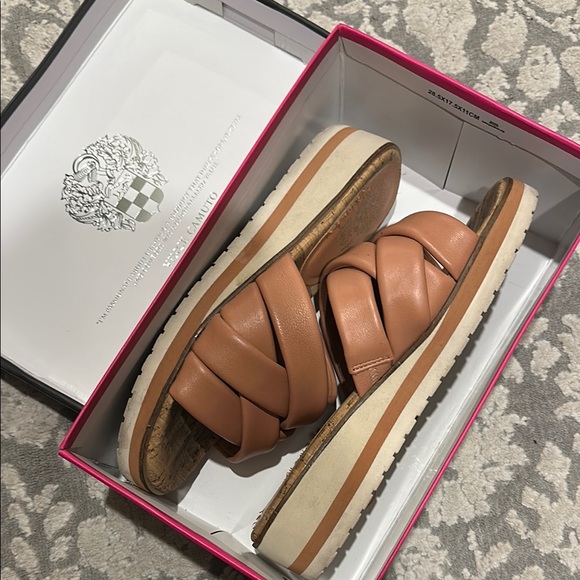 Vince Camuto Tan Leather Women's Sandals - Picture 1 of 4